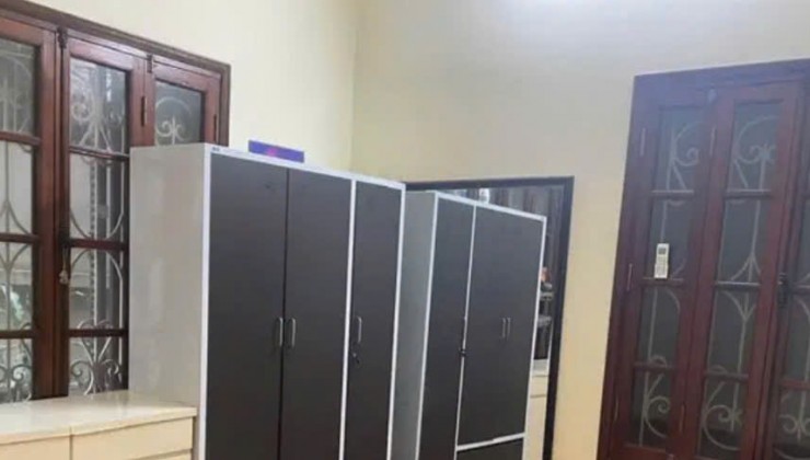 Cho thuê nhà nguyên căn Hai Bà Trưng, 46 m² 4 tầng 5pn 2wc, 16,5 tr